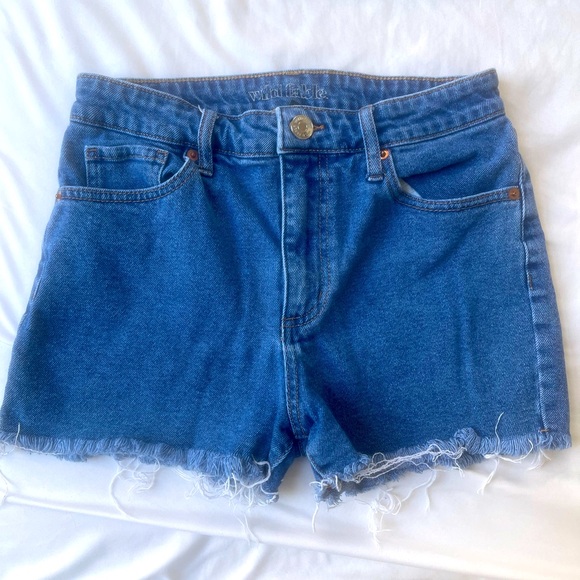 WILD FABLE DEMIN SHORTS - Picture 1 of 5